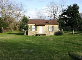 9502 Stephen F Austin Rd, Jones creek, TX 77541