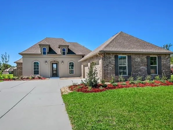 141 Laurel Oaks Rd, Madisonville, LA 70447