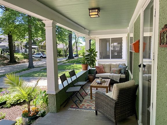 3rd image of 4624 Fairmount Ave