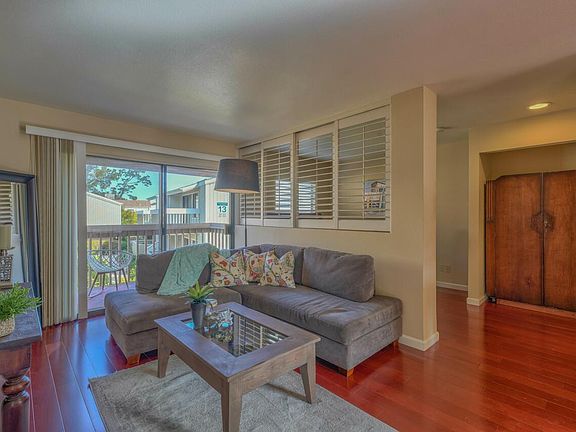 5th image of 300 Glenwood Cir APT 309