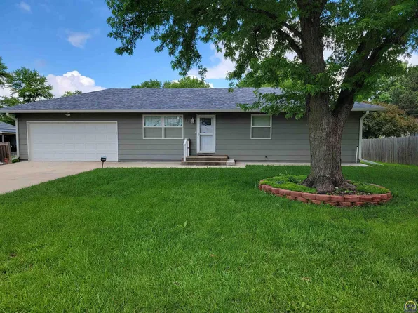 810 Oakwood Dr, Emporia, KS 66801