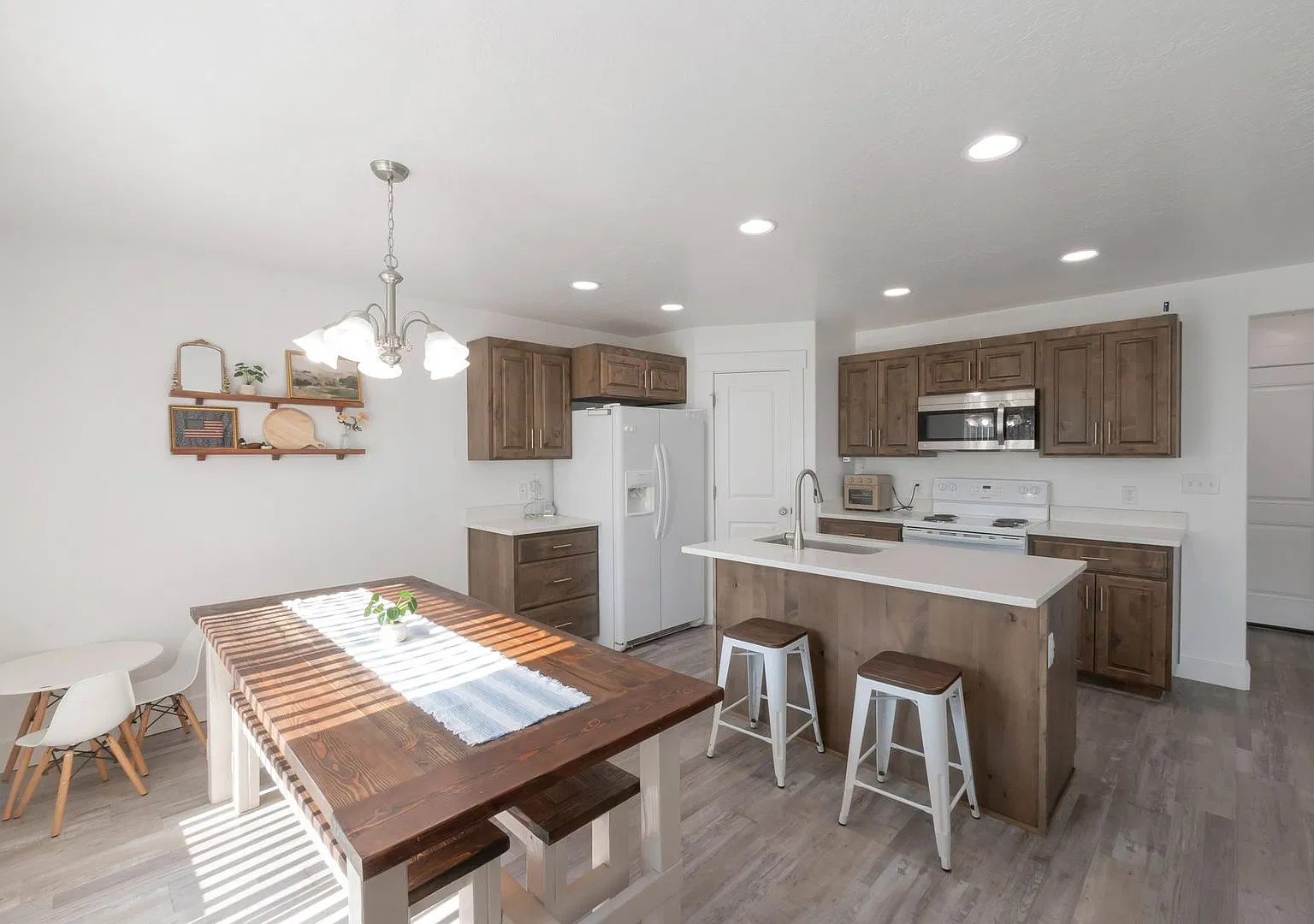 Great Spanish Fork Townhome — Photo 4