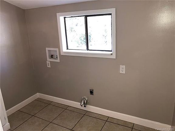 5th image of 914 Home Trl