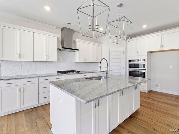 3rd image of 8477 Chimney Rock Dr