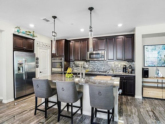 4th image of 29068 W Hills Dr