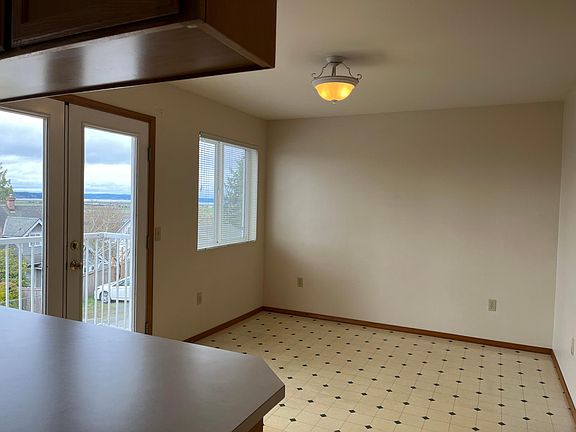 3rd image of 8330 Hennings Dr APT 3