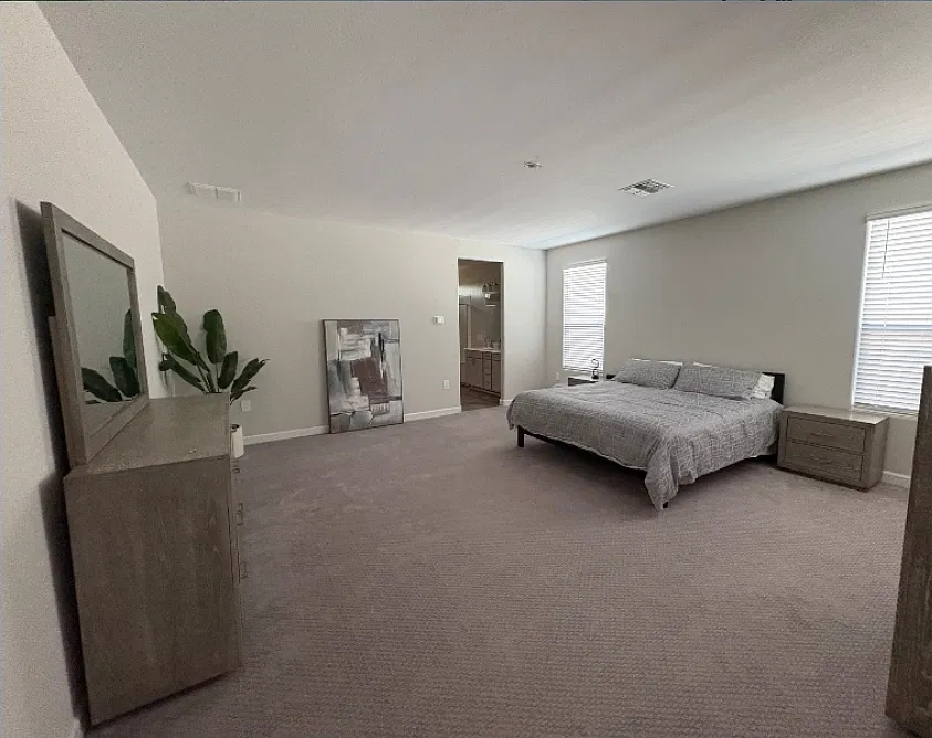 5 bed, 2659 sqft, $2,800 — Photo 3
