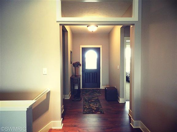 3rd image of 12612 Retreat Dr #16