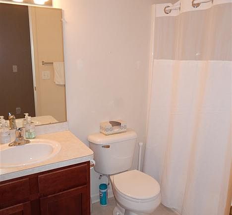 4th image of 635 Worthington Dr #18