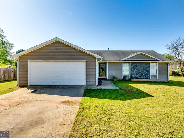 2582 Rosecommons Dr, Hampton, GA 30228