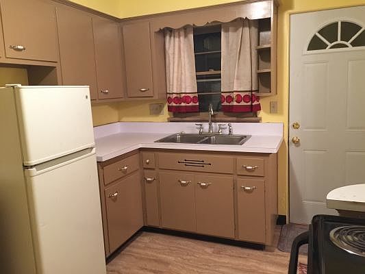 4th image of 2217 Clifton Ave
