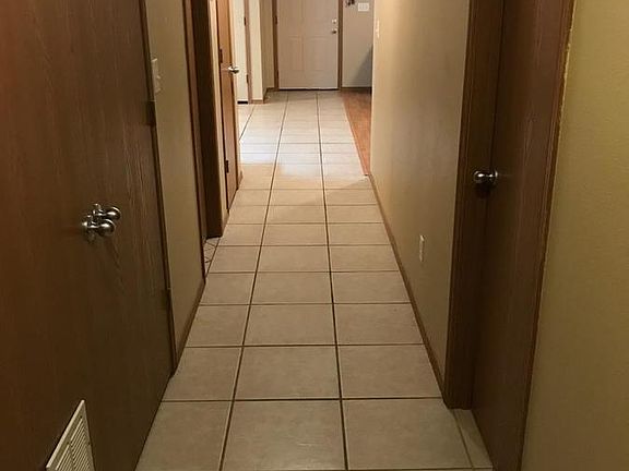 4th image of 322 E Asher Ct