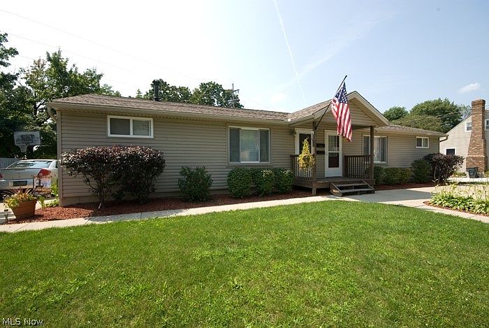 2nd image of 280 1st St #282