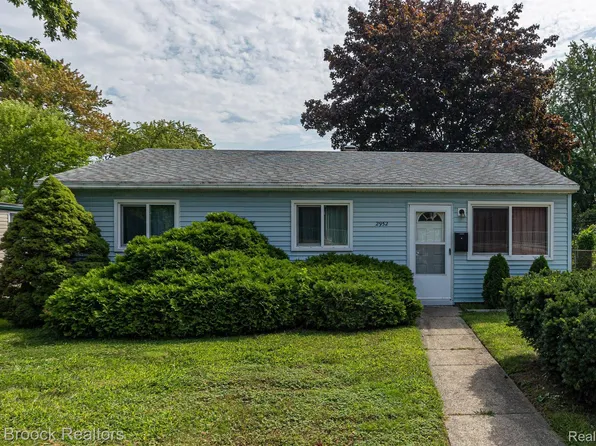 2952 Grayson St, Ferndale, MI 48220