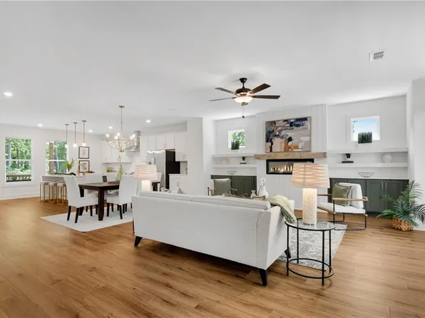 2733 Hallwood Ln, Suwanee, GA 30024