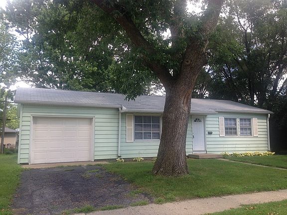 2nd image of 207 W Torrance Ave