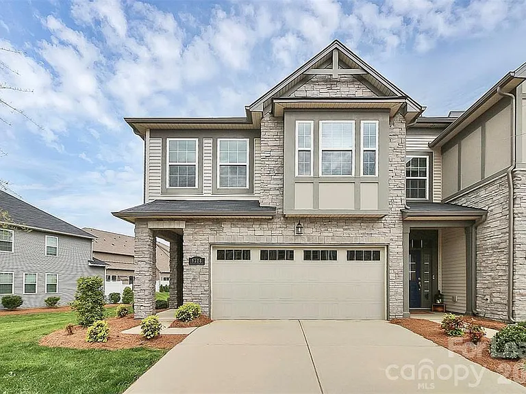 9328 Glenburn Ln — Photo 2