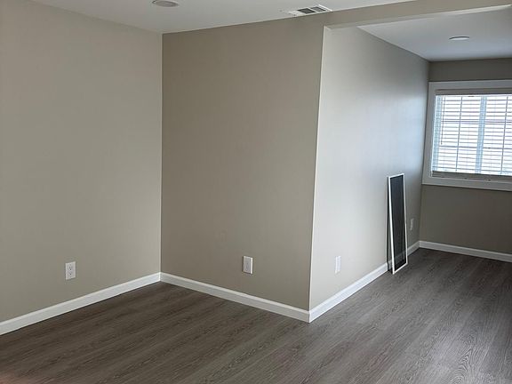 4th image of 29529 Dixon St Unit 1