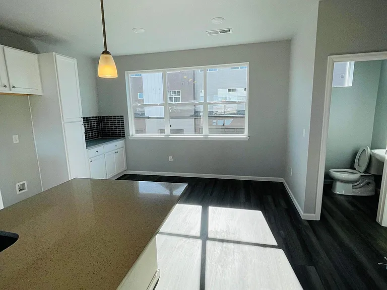 7042 Doncaster Ct — Photo 28