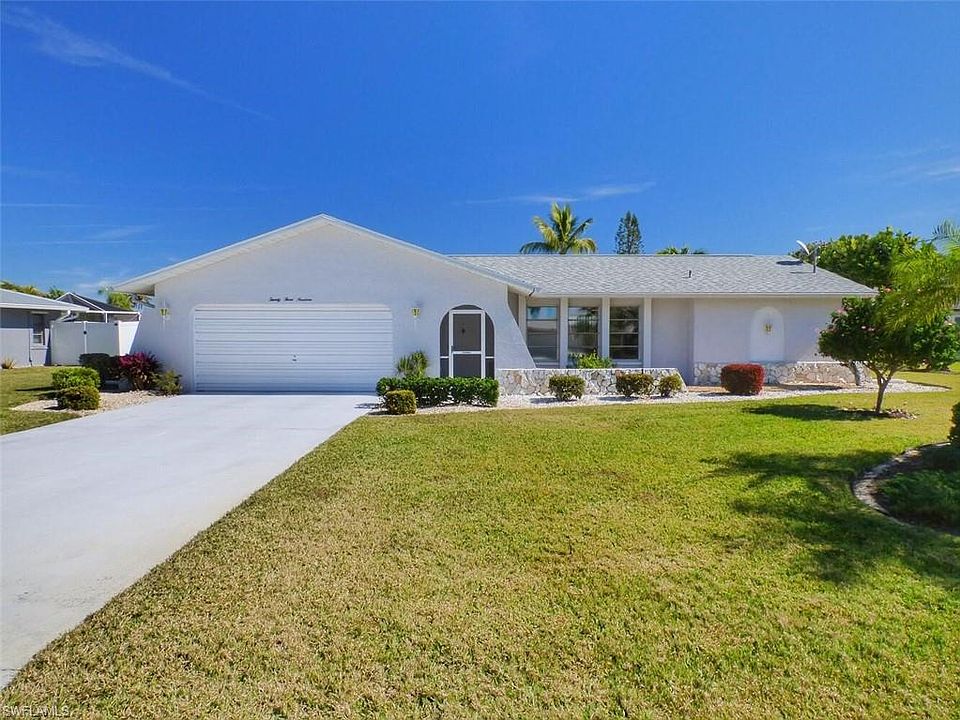 1st image of 2319 SE 10th Pl
