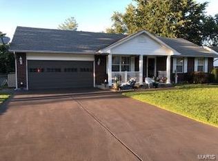 315 Fourbush Ct, Winfield, MO 63389