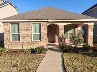 1025 Marietta Ln, Savannah, TX 76227