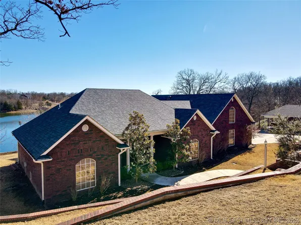 2011 McCurry Ln, Sulphur, OK 73086