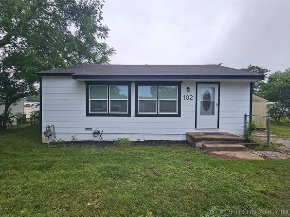 102 W 40th Pl, Sand Springs, OK 74063