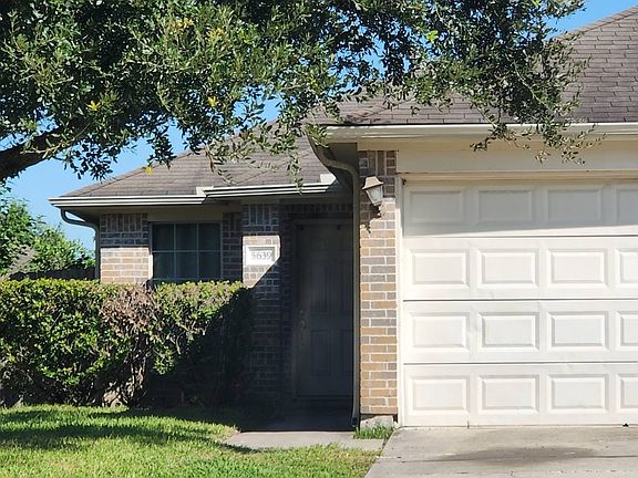 3rd image of 5639 Park Village Dr
