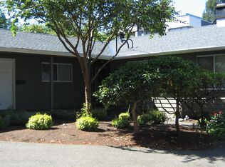 828 NW 96th St, Seattle, WA 98117