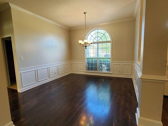 5th image of 4338 Stonehaven Dr