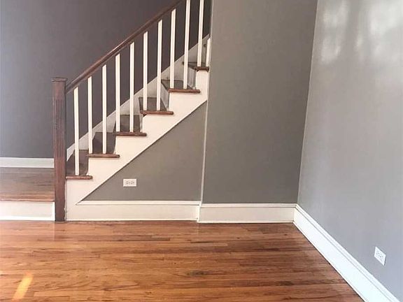 2nd image of 22541 Murdock Ave
