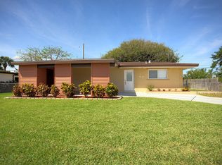 930 Darwin Ln NE, Palm Bay, FL 32905