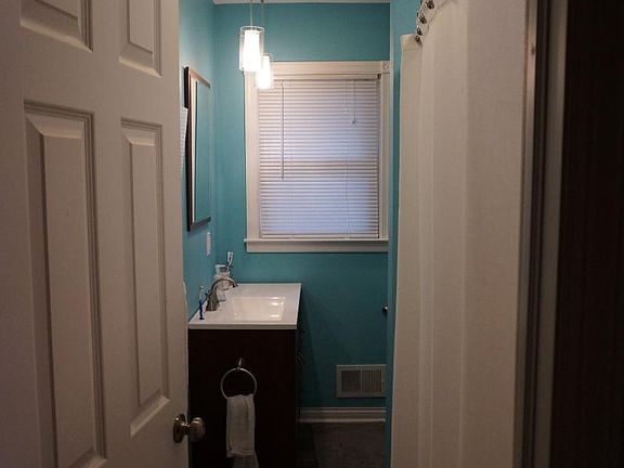 Upstairs bathroom
