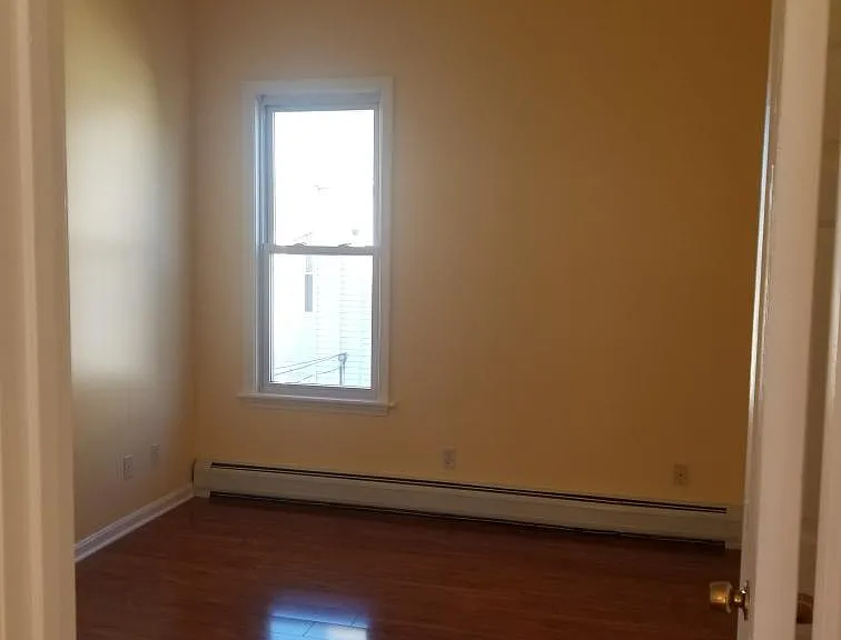 60 Ridge St #2 — Photo 6