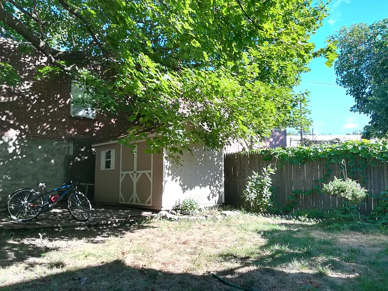 31 Anawan Ave — Photo 15