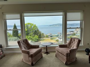 (Undisclosed Address), University Place, WA 98466