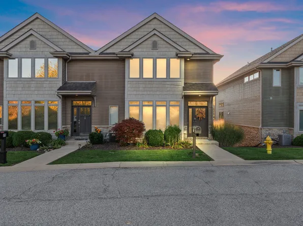 77 Sanctuary Dr, Valparaiso, IN 46385