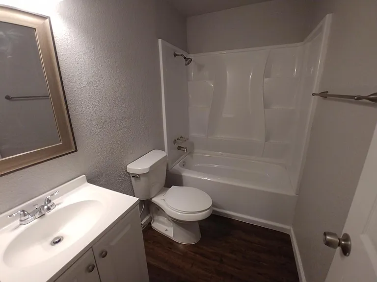 400 Raymond St #16 — Photo 15