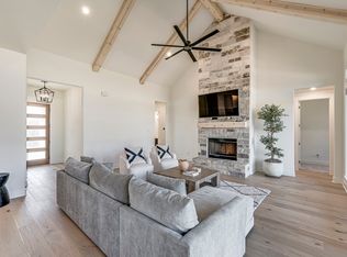 2770 Fireside Dr, Midlothian, TX 76065