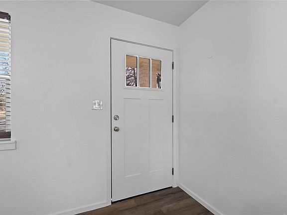 5th image of 15359 N Medlin Rd