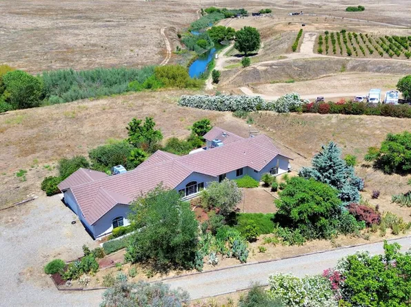 22250 Stabulis Ct, Madera, CA 93638