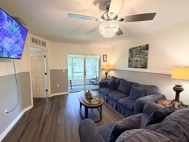 2810 Club Cortile Cir #A — Photo 4
