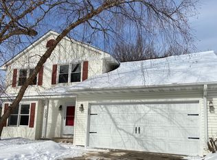 500 Interlachen Rd, Burnsville, MN 55306