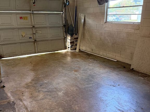 3rd image of 8323 Esperanza St