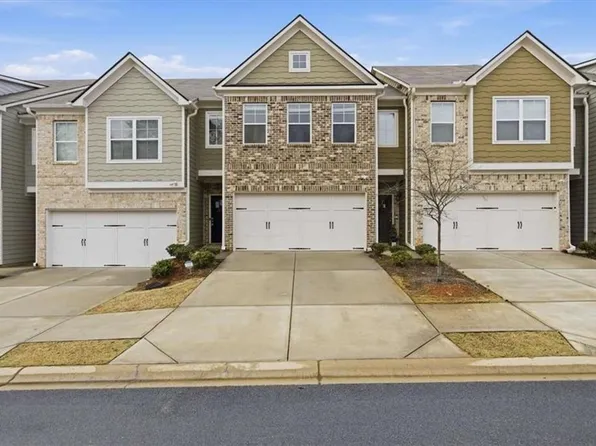 2230 Mulsanne Dr, Lithonia, GA 30058