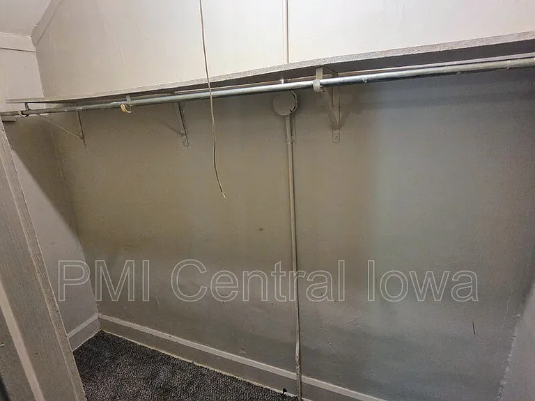 1301 E 12th St #2 — Photo 9