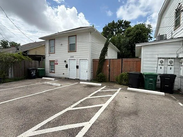 1308 Genova St #2
