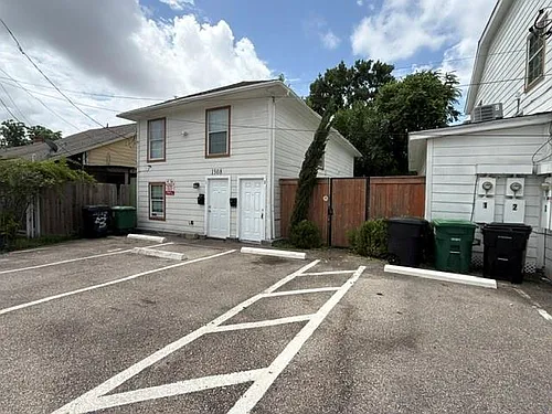 1308 Genova St #2 Photo 1