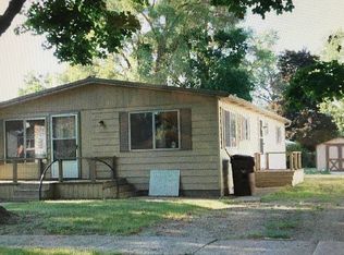 220 W Pine St, Elsie, MI